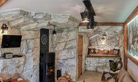 Apartament Pienińska Grota z basenem - położony jest w parku krajobrazowy 200m do wyciągu u podnóża najwyższej góry w Pieninach Wysokiej.